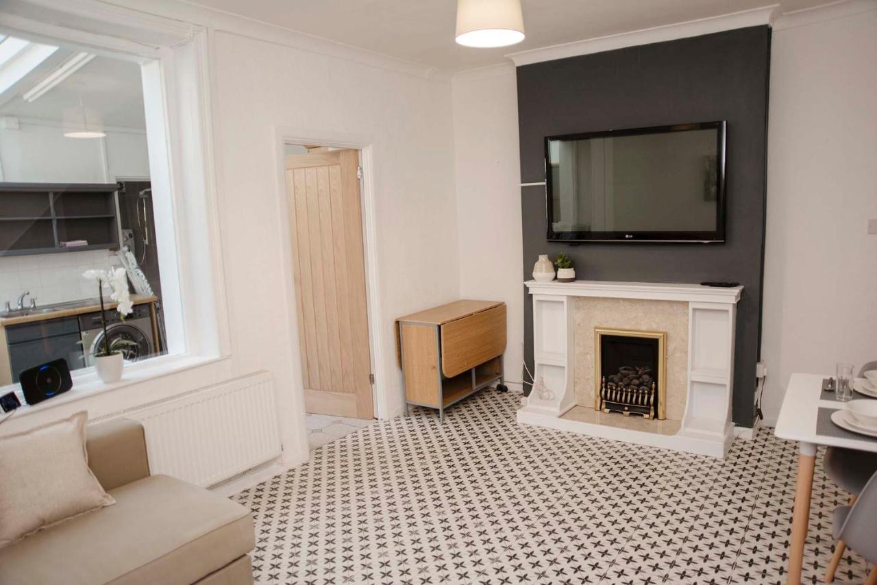 Abertillery Six Bells Retreat 빌라 외부 사진